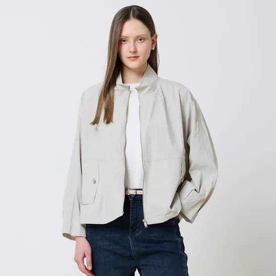 보니스팍스 하이넥 포켓장식 숏 점퍼 24,400원