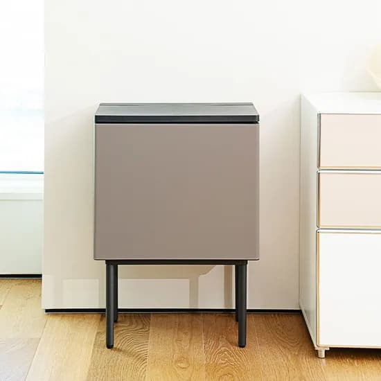 드웰러 오브제 냄새차단 휴지통