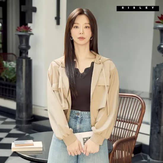 시슬리 제리 턱 꼬임 티셔츠