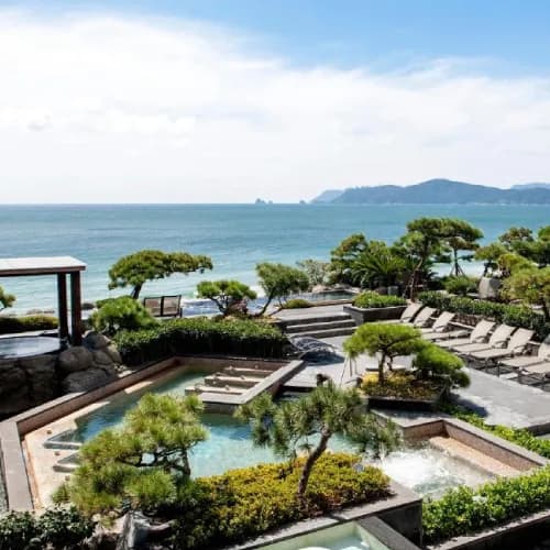 파라다이스 호텔 부산 씨메르 오션풀 키즈빌리지 215,700원