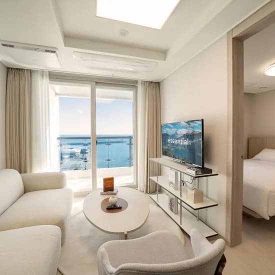 UH 플랫 더 속초 스위트오션뷰 133,740원