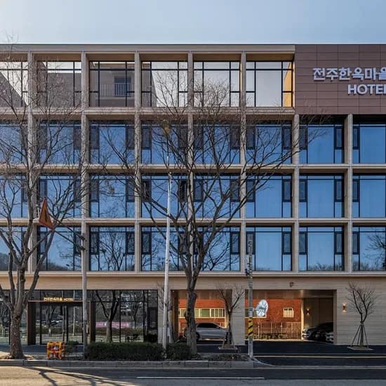 전주 한옥마을 호텔 플로어 룸 67,890원