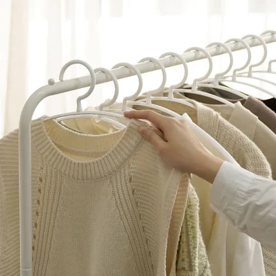 가쯔 라운드 어깨뿔방지 논슬립 옷걸이 50P 8,900원