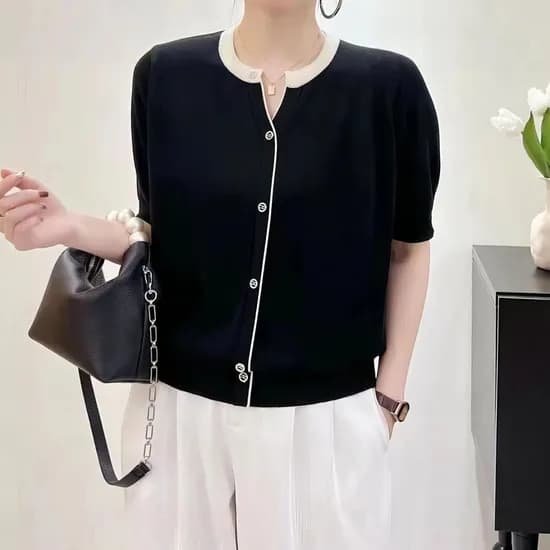 KARRA 브리반팔버튼포인트니트 13,430원 무배