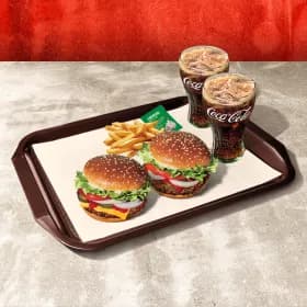 버거킹 치즈 와퍼 주니어 2개 + 와퍼 주니어 2개 + 콜라 R 2L + 쉐이킹 프라이 스윗 어니언 외 다양, 총 8개