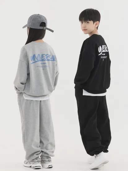 유니버셜 맨투맨&조거 팬츠 셋업 2color  32,215원