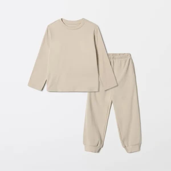 스파오 키즈 라운드넥 상하세트 7700원