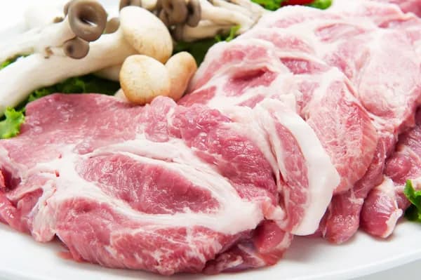 국내산 돼지 목살 1등급 1kg 15,800원