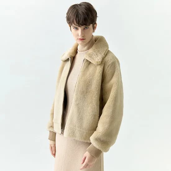프리미엄 무스탕 숏재킷 여성용 GSJ23C071 499,000원