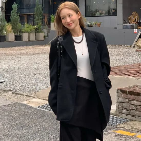 wool over-fit blazer black 173,700원