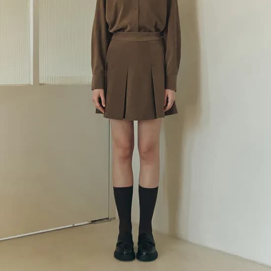 토피 플리츠 스커트 TOFFEE PLEATED SKIRT / BROWN