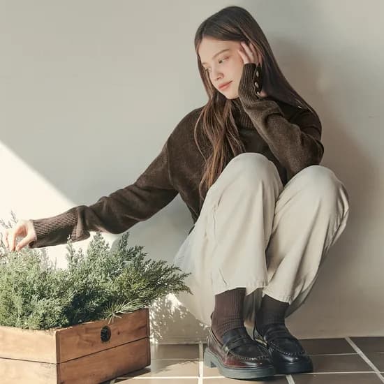 캐시미어 버튼 포인트 스웨터 CASHMERE BUTTON POINT SWEATER