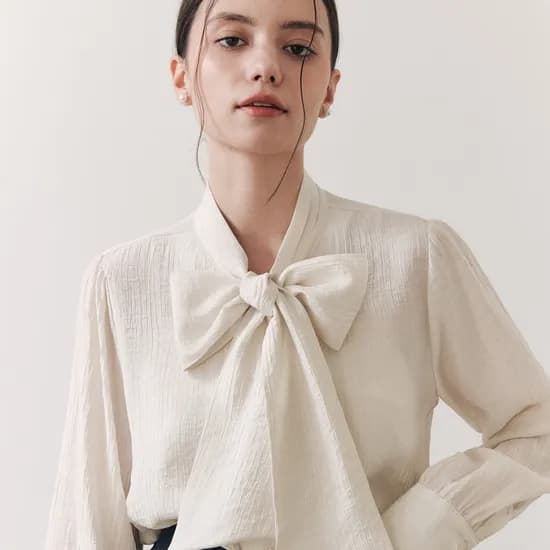 웨이브 리본 블라우스 WAVE RIBBON BLOUSE