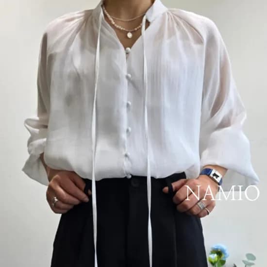 살안타 흰 블라우스 여름 긴팔 팔뚝커버 시스루 출근룩