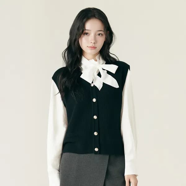 로엠 브이넥 베스트 RMVKF4TR12 24,950원