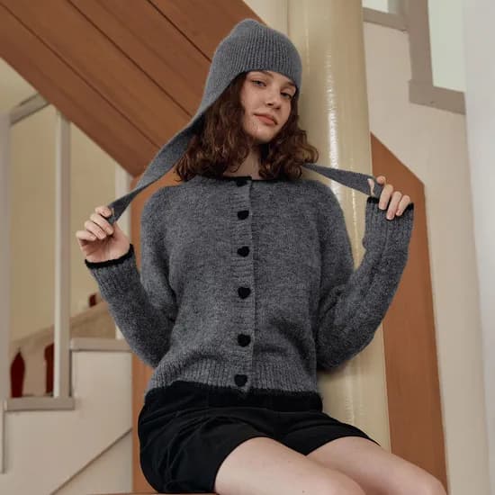 하트 버튼 라인 가디건 HEART BUTTON LINE CARDIGAN