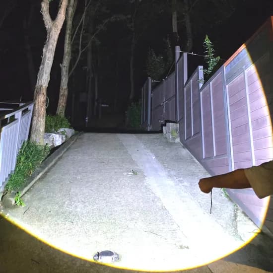 라이트팩토리 손전등 휴대용 고휘도 후레쉬 캠핑 랜턴 자전거 손전등 해루질 LED 충전식