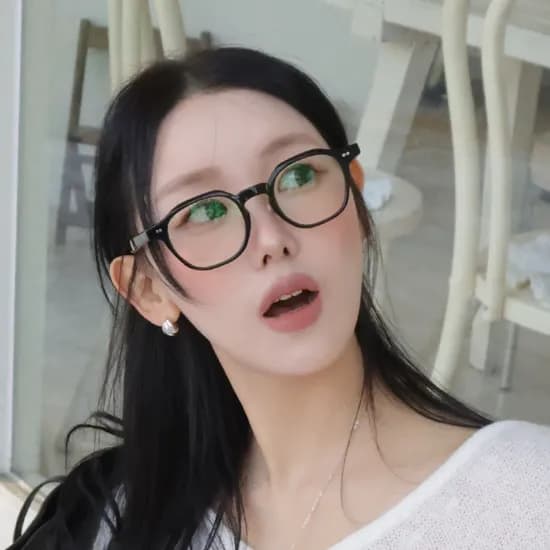 여자 남자 뿔테 안경 스퀘어 데일리 아넬형 빈티지 프레임픽 새턴 C1