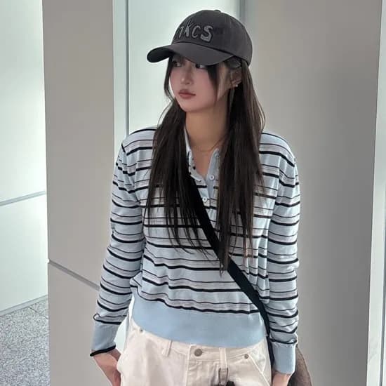 로엠 스트라이프 카라 스웨터 RMKAG12RT1