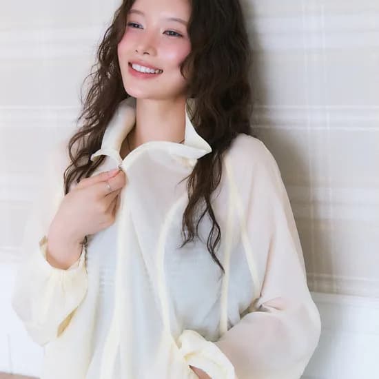로엠 하이넥 시스루 바람막이 RMJPG26RT1