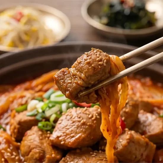 삼형제고기 묵은지 돼지고기 김치찜 600g 한돈 밀키트 2인분