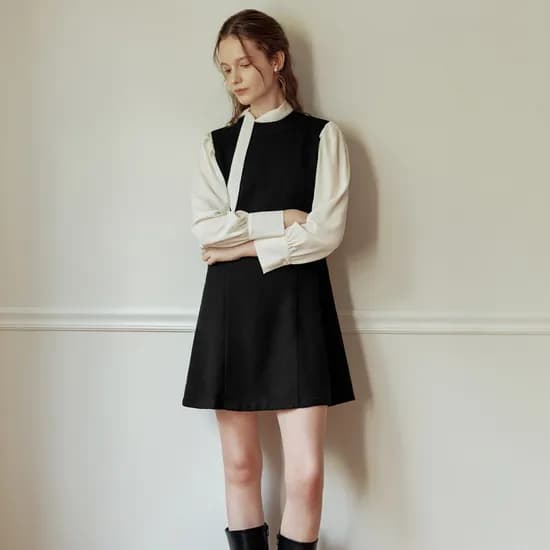 콤비 슬리브 원피스 COMBI SLEEVE ONE-PIECE BLACK 89,000원