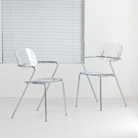 레니 암체어 미드센추리 모던 투명 플라스틱 카페 의자