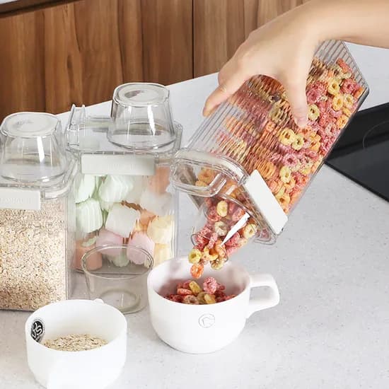 퀴진드마망 투명 밀폐 잡곡통 시리얼통 쌀통 사료보관통 2개세트 1300ml/1800ml