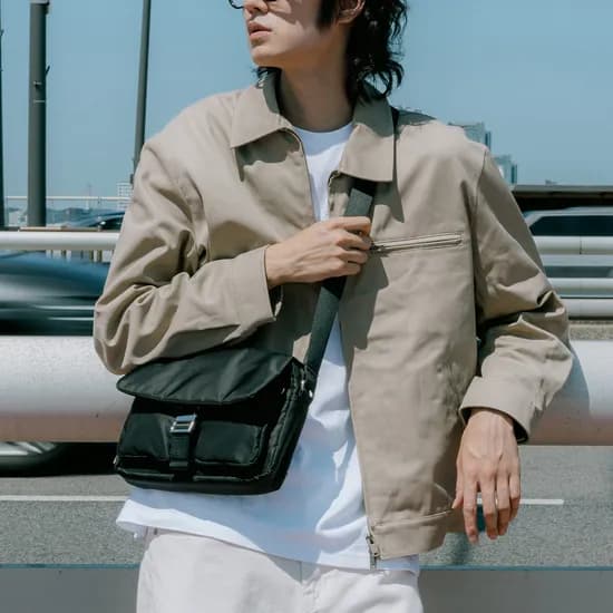 에가든 데이투데이 크로스백 11인치 태블릿 데일리백