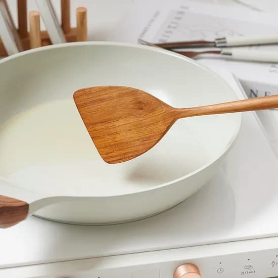 결이 고운 티크우드 사선형 뒤집개 28CM