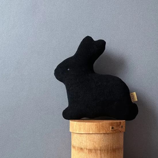 토끼 쿠션 블랙 - Rabbit Cushion Black