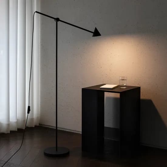 Pin Floor Lamp