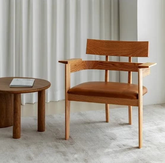 Tilt E Lounge Chair