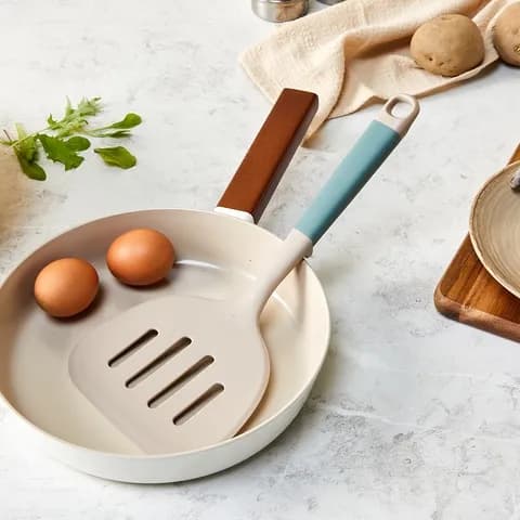 큼직한 실리콘 넓은 뒤집개 베이지그린 10,900원