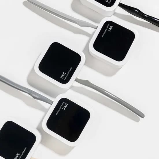 UV-C 슈퍼 3중케어 휴대용 칫솔살균기 USB 충전식 벽걸이  소독기 건조기