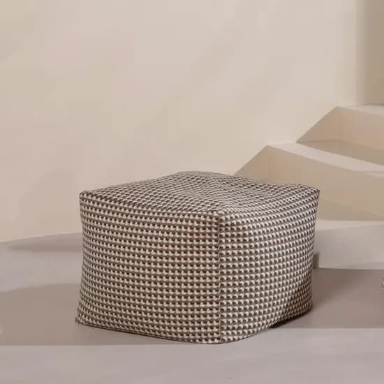 POUF