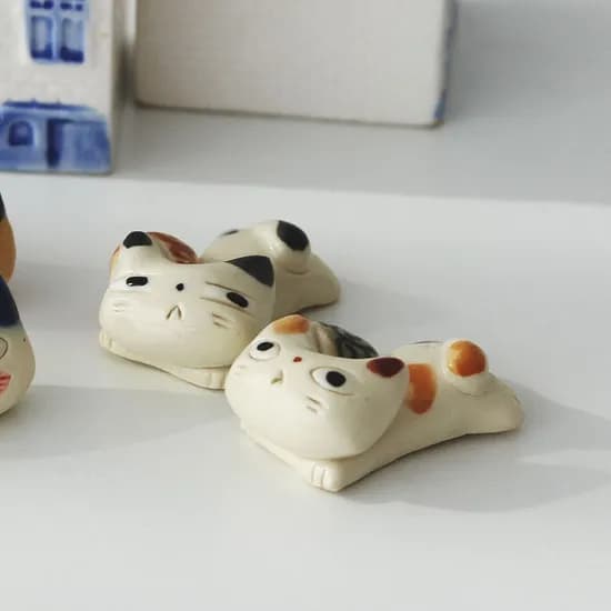 시치미냥 고양이 젓가락받침 2color 일제도자기 핸드메이드 수저받침