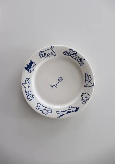 dog plate 당신의 식사를 기다리는 강아지들