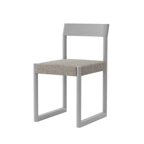 ROUND B DINING CHAIR