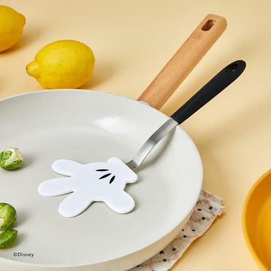 디즈니 실리콘 뒤집개 미키 손 13,900원
