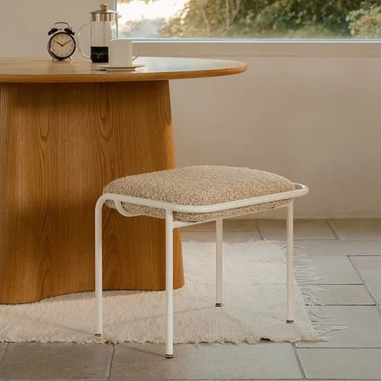 CARRY STOOL - IVORY 스툴