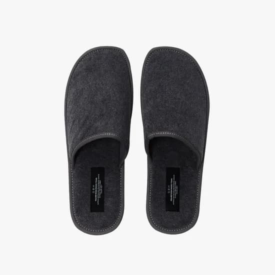 SQUARE ROOM SHOES / TOWEL (2 SIZES) 스퀘어 타월 룸슈즈