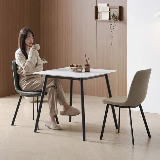 쿠폰가 134,100원 / 루벤 2인용 테이블 포세린 세라믹 식탁세트 800 (의자2)