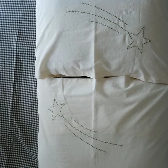 Falling star pillowcase - 별 자수 베개 커버