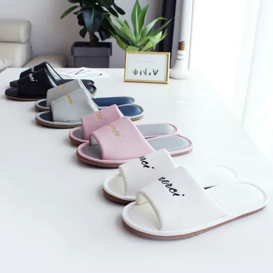 VIP 가죽느낌 PU 실내화 9,900원