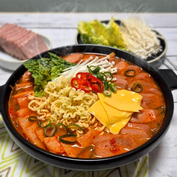 사나이쉐프 부대찌개 1kg 2개 15,928원 약 6인분