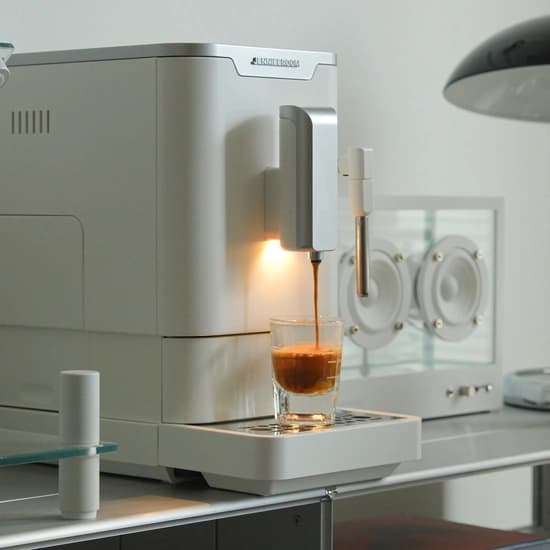 제니퍼룸 전자동 커피머신 스팀 라떼 Pro JR-SEM0212(402,240원/무료)1