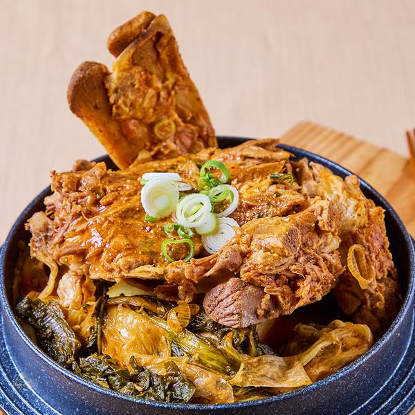 황씨네 시골 등뼈 감자탕 1kg x 4팩 (14,190원/무료)1