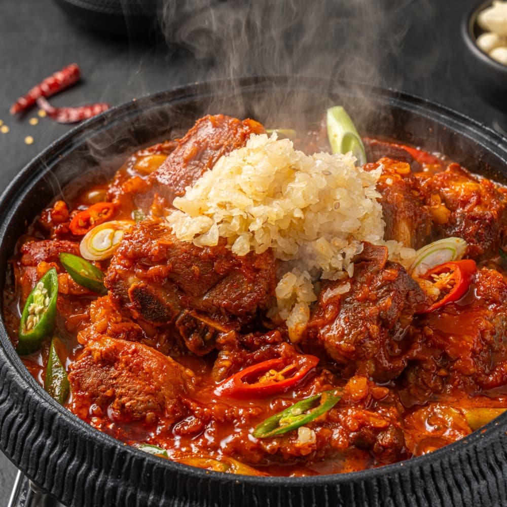 마늘듬뿍 매운돼지갈비찜 800g+800g (총1.6kg) (15,900원/무료)