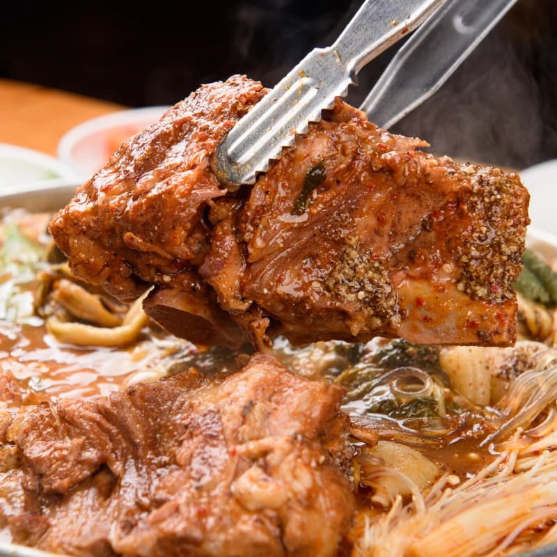 깊고 진한 뼈다귀감자탕 1.5kg( 5,331원/무배)